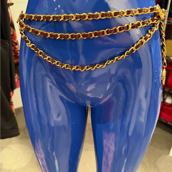 Vintage Chanel 1984 Gold Chain with Brown Leather intertwined - Picture 4 of 16